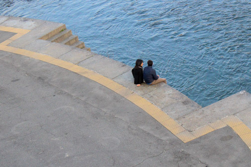 GUARDANDO IN BASSO