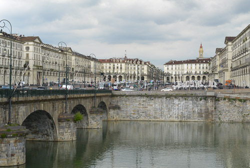 FUORI DAL TEMA